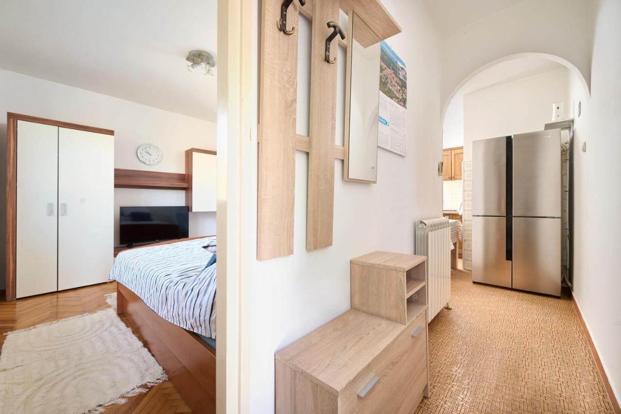App Forza Apartment Umag Bagian luar foto